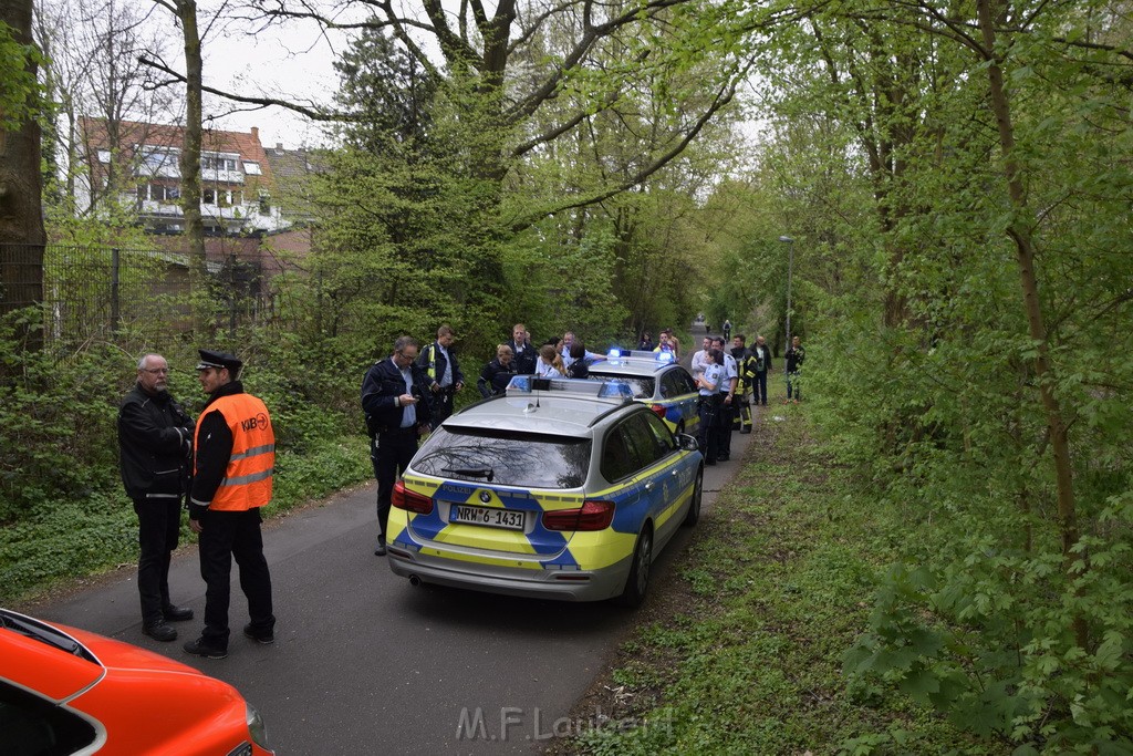 Einsatz BF Koeln in Koeln Buchheim Arnsbergerstr P21.JPG - Miklos Laubert